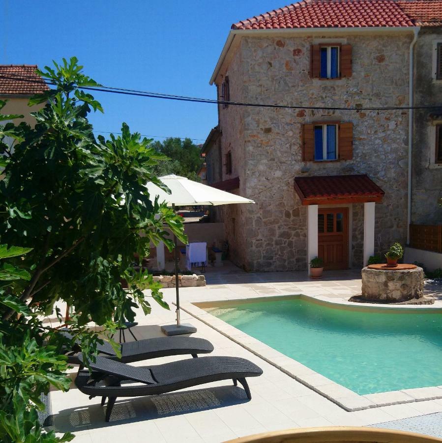 Villa Santa Eufemia Sutomiscica Exterior foto